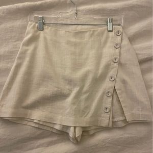 Stolen hearts linen skort